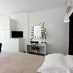 Tsakanos شقة آداماس