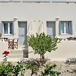 Tsakanos آداماس