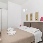 Tsakanos آداماس