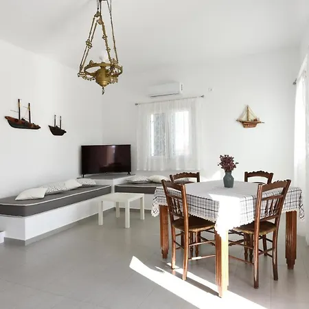 Apartment Tsakanos *