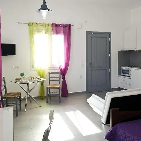 Tsakanos Apartment Adamantas (Milos)