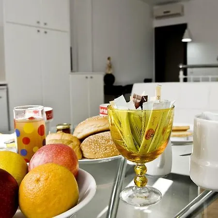 Tsakanos Apartment