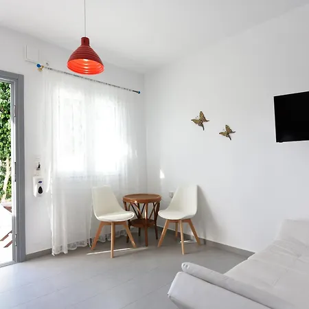 Tsakanos Apartment Adamantas (Milos)