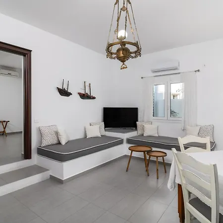 Apartment Tsakanos *