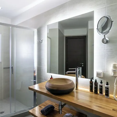 Apartman Tsakanos Adámasz