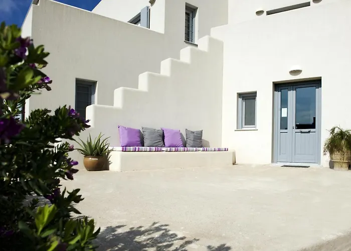 Tsakanos דירה אדאמאס